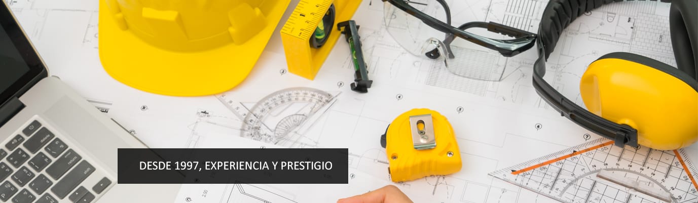 Casco, huincha y planos de ingeniería